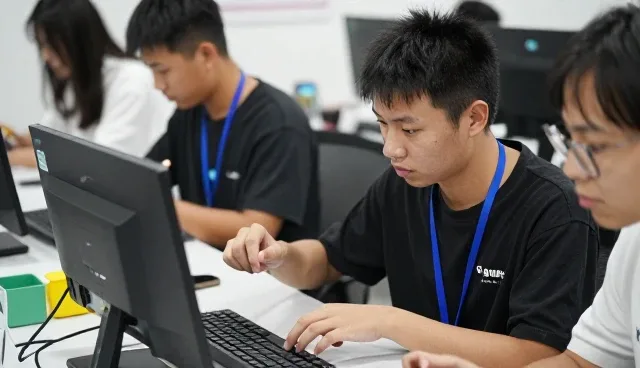 仓储物流解决方案中的学习规划选择